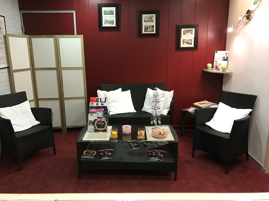 基里亚德艾贝纳酒店主图