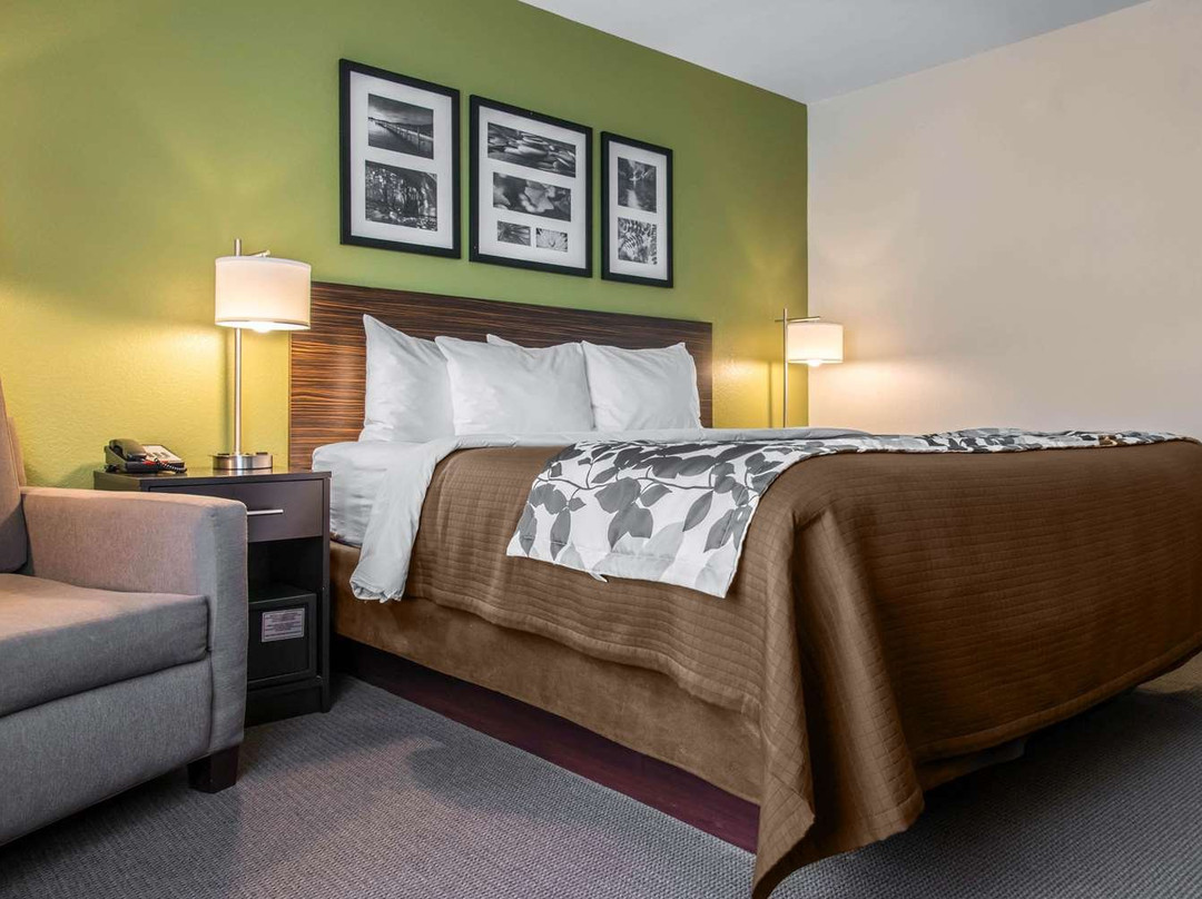 Sleep Inn & Suites主图