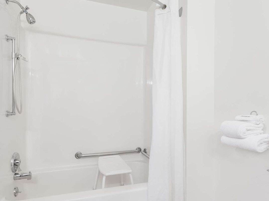 Super 8 by Wyndham Imlay City主图