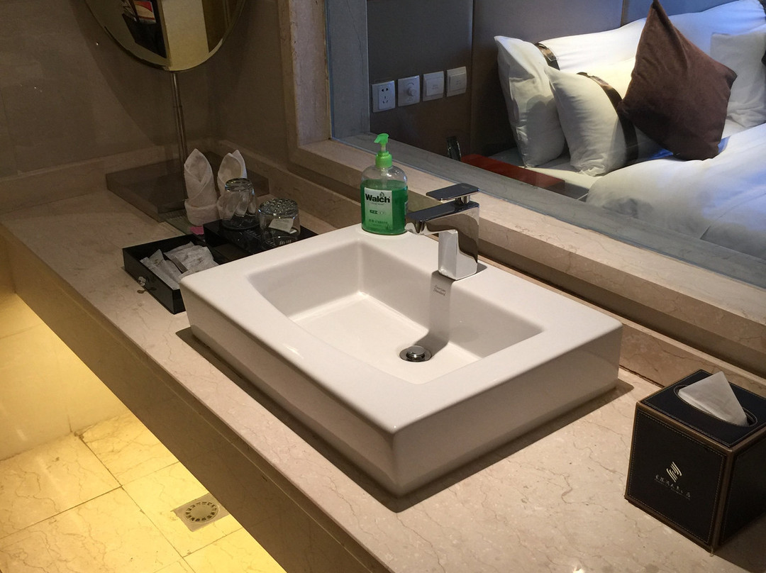 成都凤凰湖天泉酒店（青白江万达广场店）主图