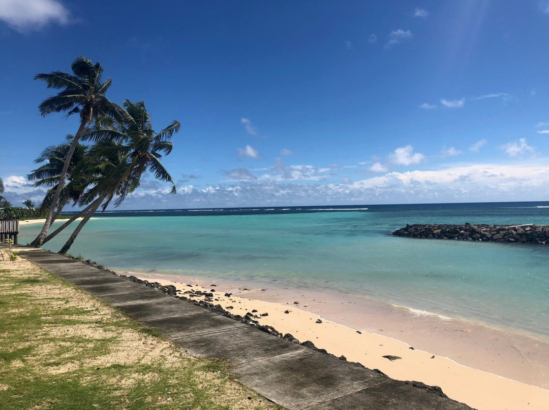 Regina's Beach Fales主图