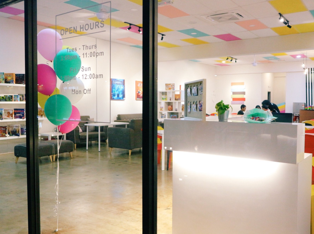 Common Waves Board Game Cafe-马六甲必去景点