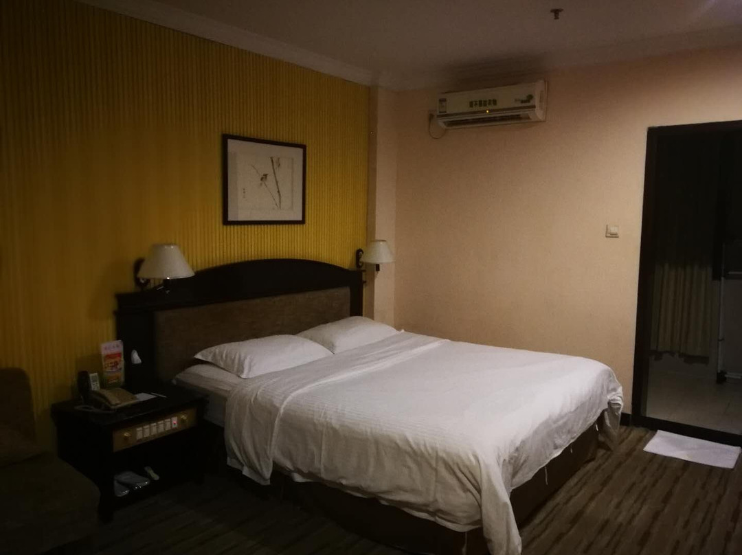 开平雅致酒店幸福店主图