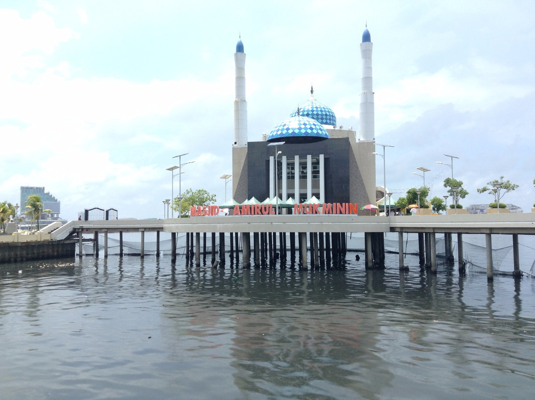 Al Fatih Al Anshar Mosque景点图片