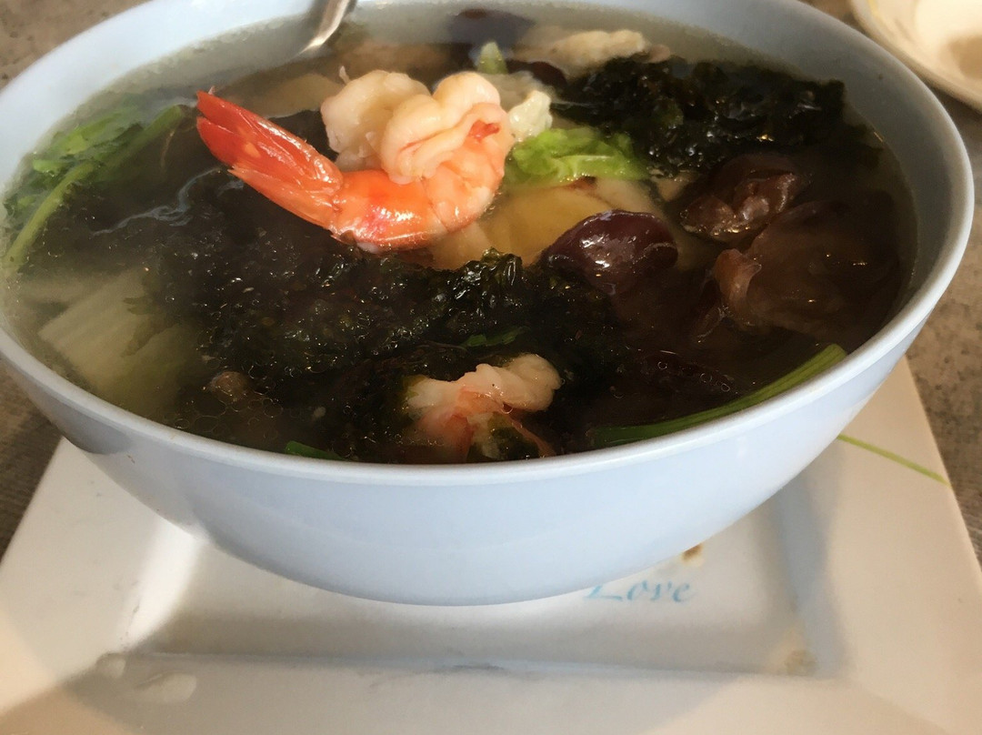 ร้านอาหาร ขวัญดำเนิน