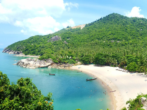 普拉的山沙带度假村主图