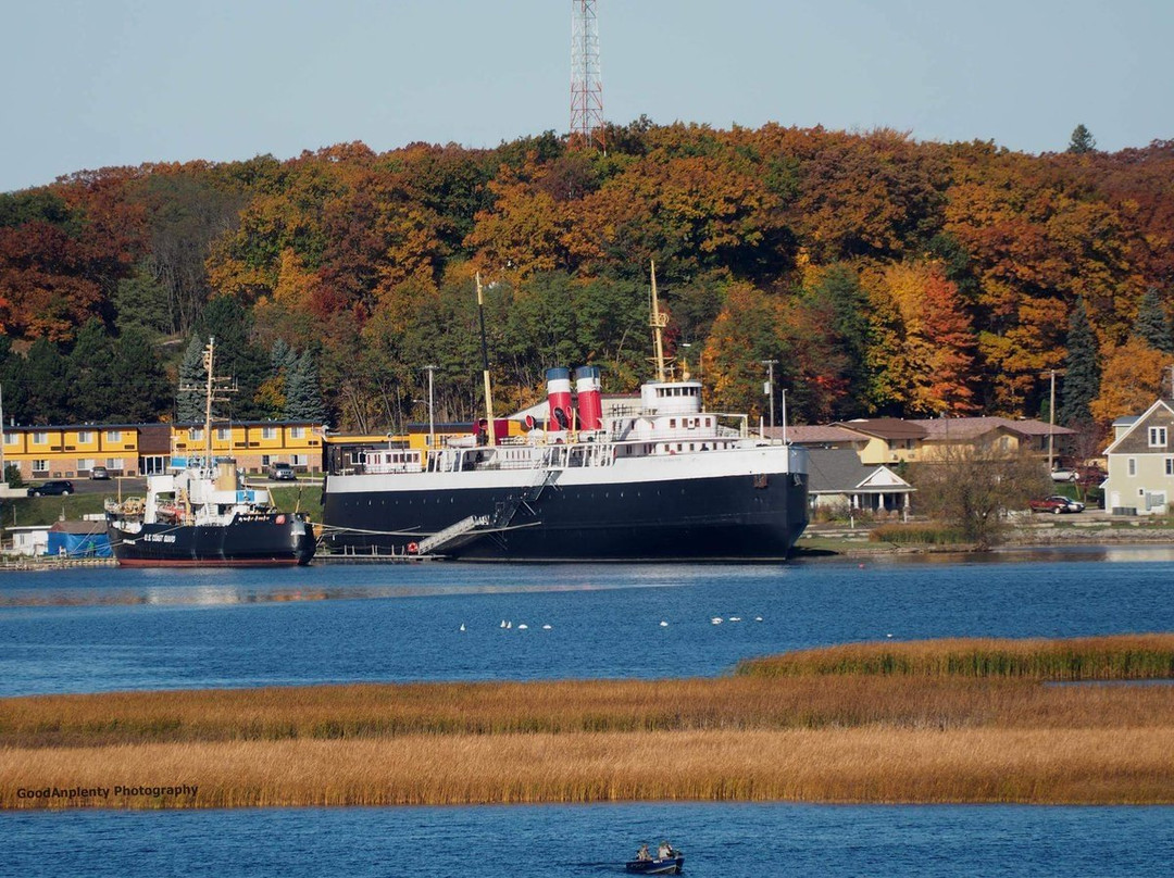 S.S. City of Milwaukee/ USCGC Acacia景点图片