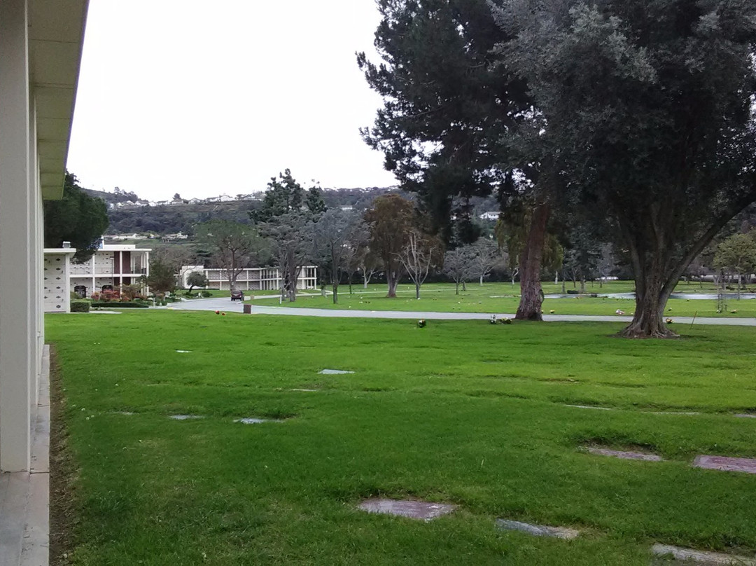 Rose Hills Memorial Park and Mortuary-惠提尔必去景点