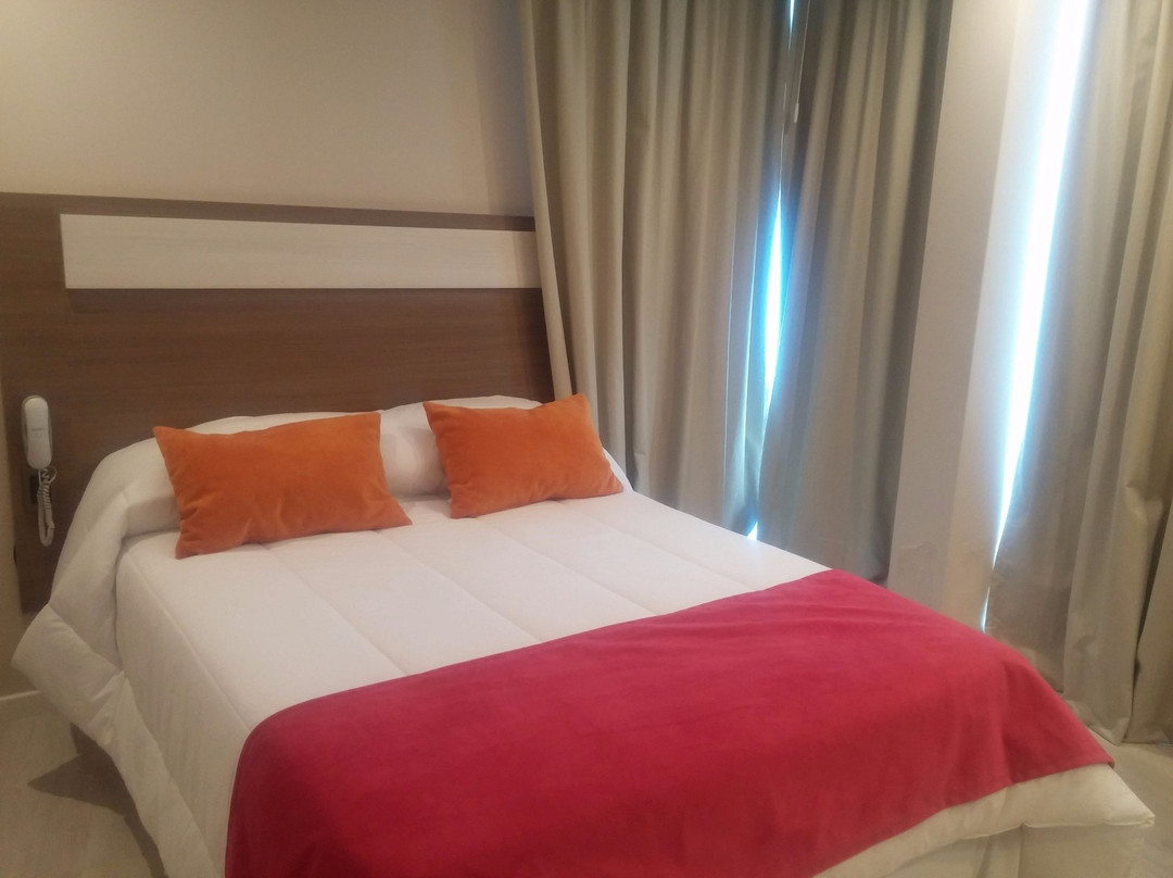 Hotel Los Inmigrantes