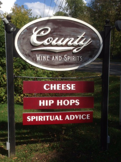 County Wine & Spirits-New Preston必去景点