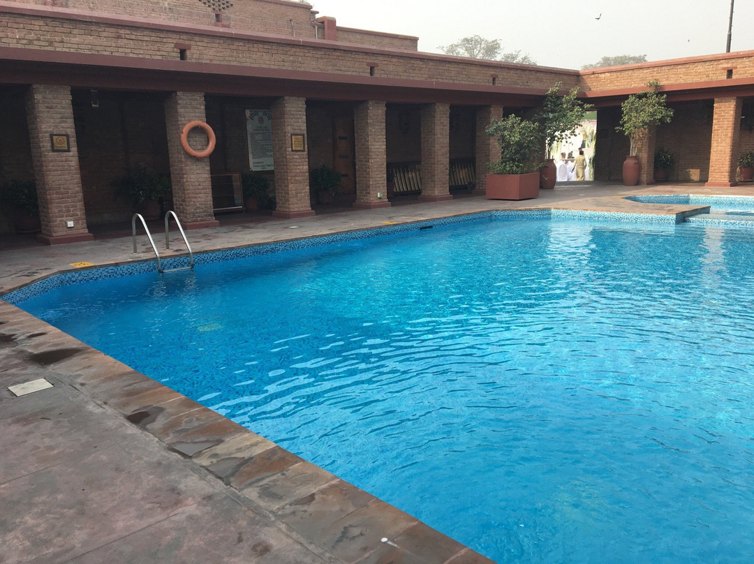 费萨拉巴德塞雷纳酒店