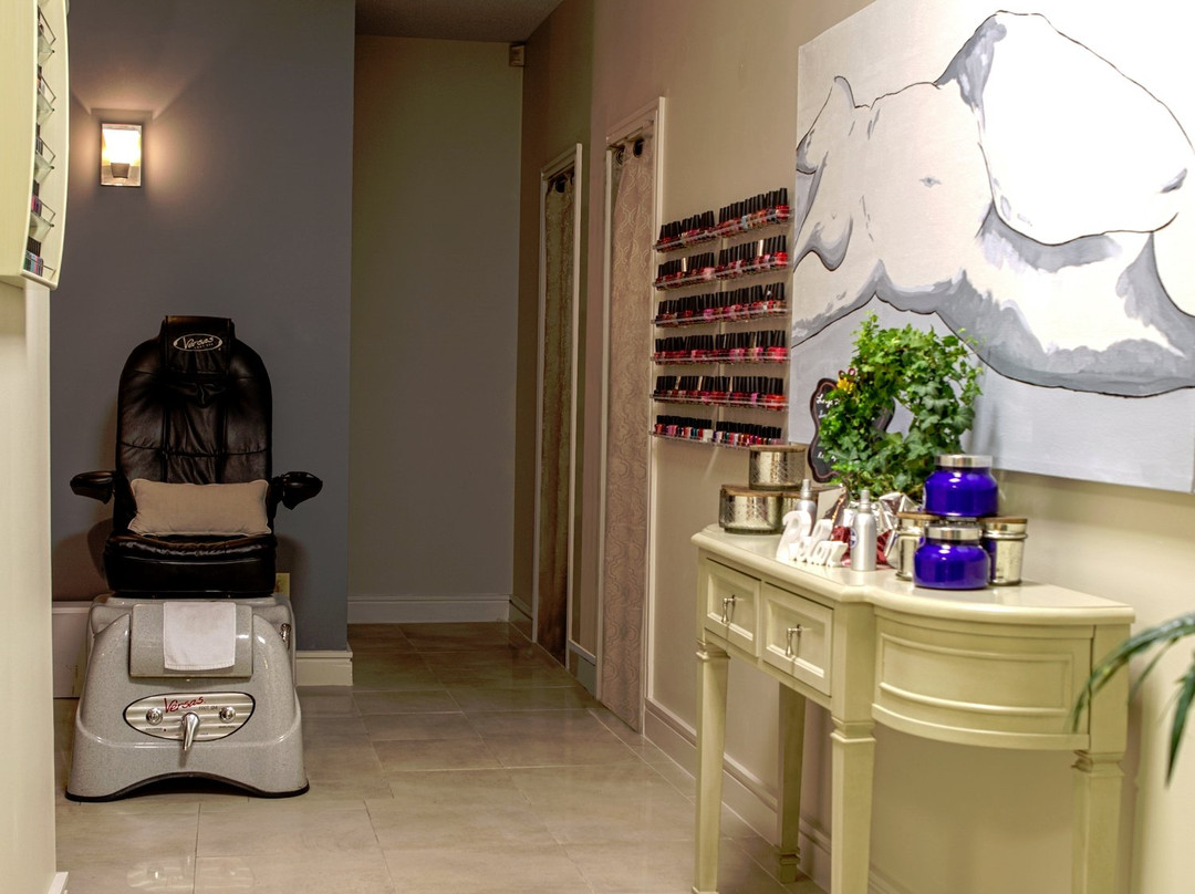 Beauty Bar by Heather景点图片