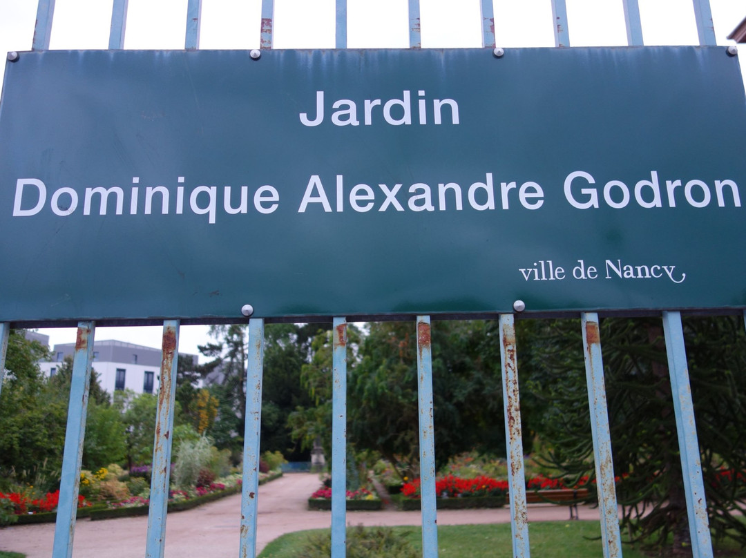 Jardin Dominique Alexandre Godron Garden景点图片