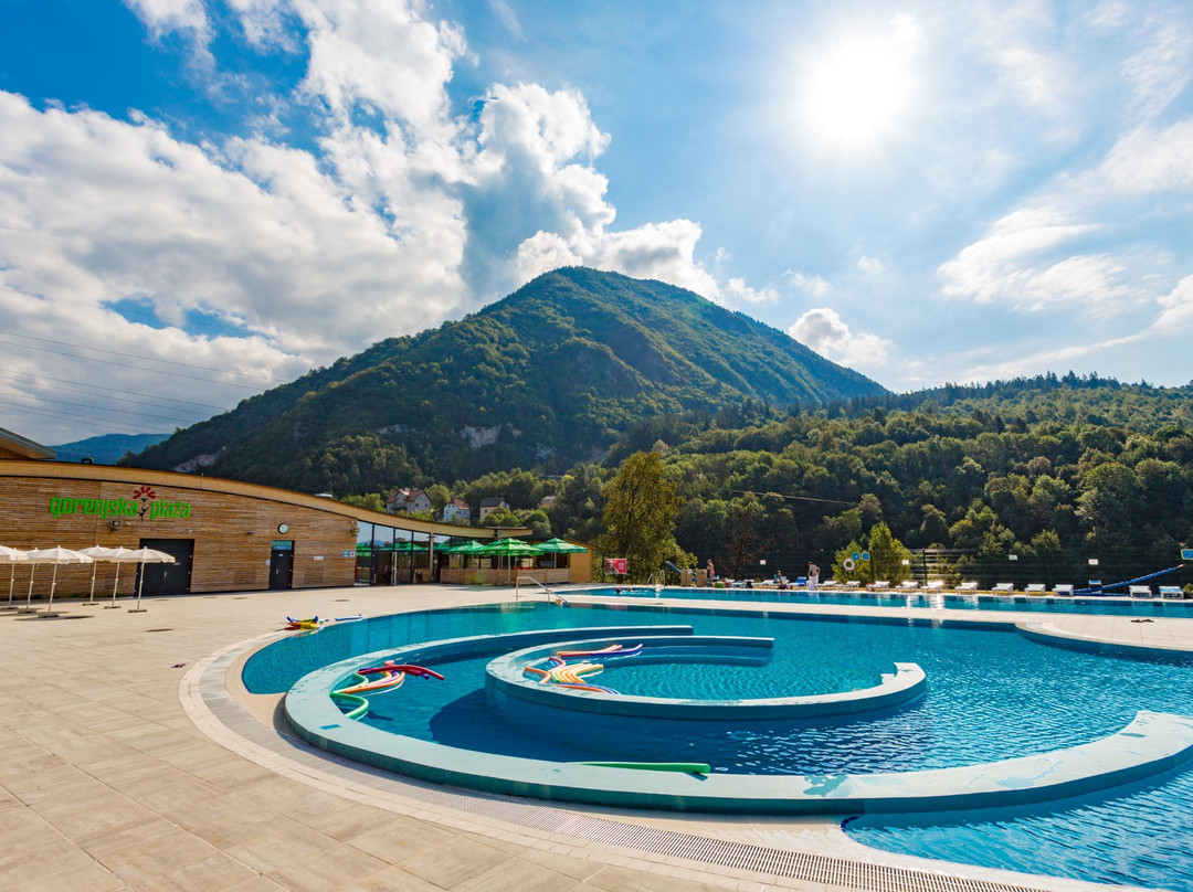 Pool Complex Gorenjska Plaza-特尔日奇必去景点