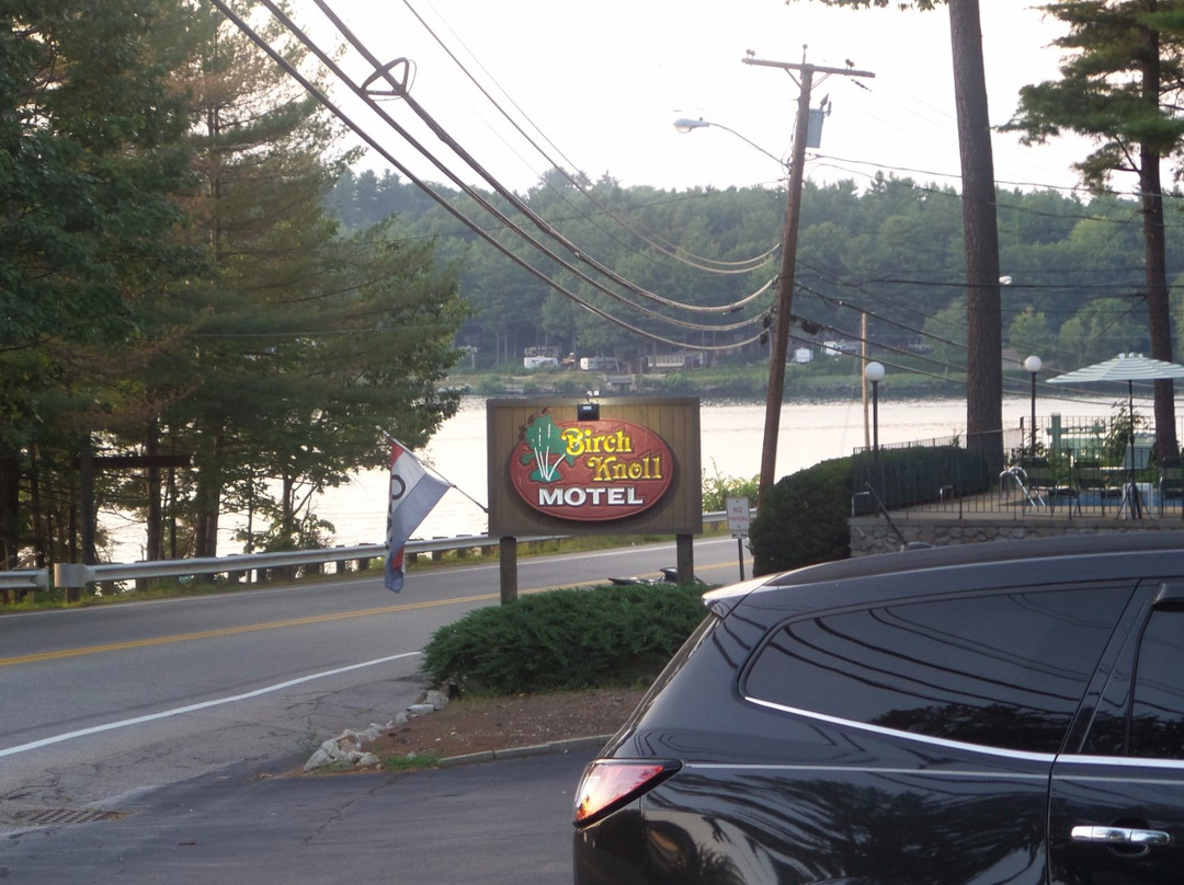 Birch Knoll Motel主图