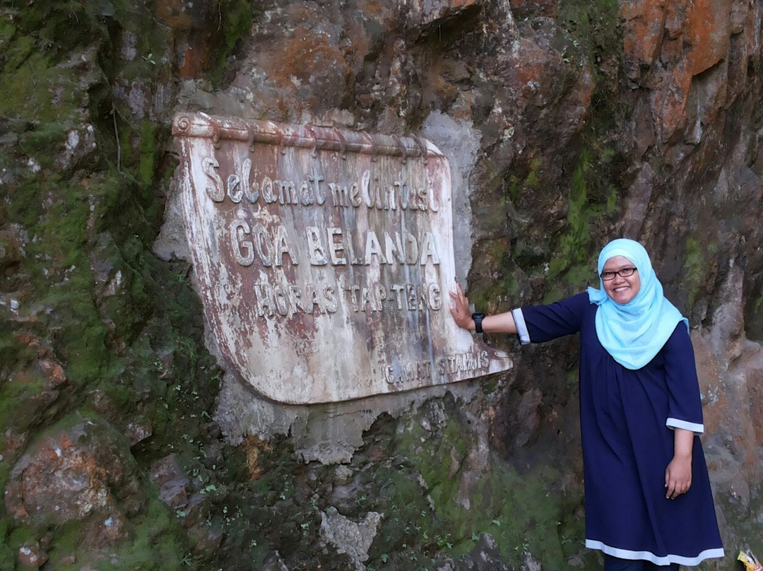Batu Lubang Tunnels-Sibolga必去景点