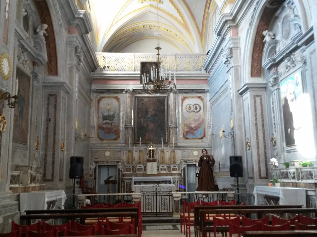 Chiesa Di Santa Chiara-诺奇必去景点
