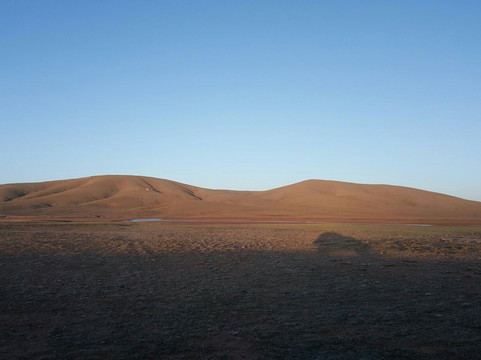 鄂陵湖-玛多县必去景点