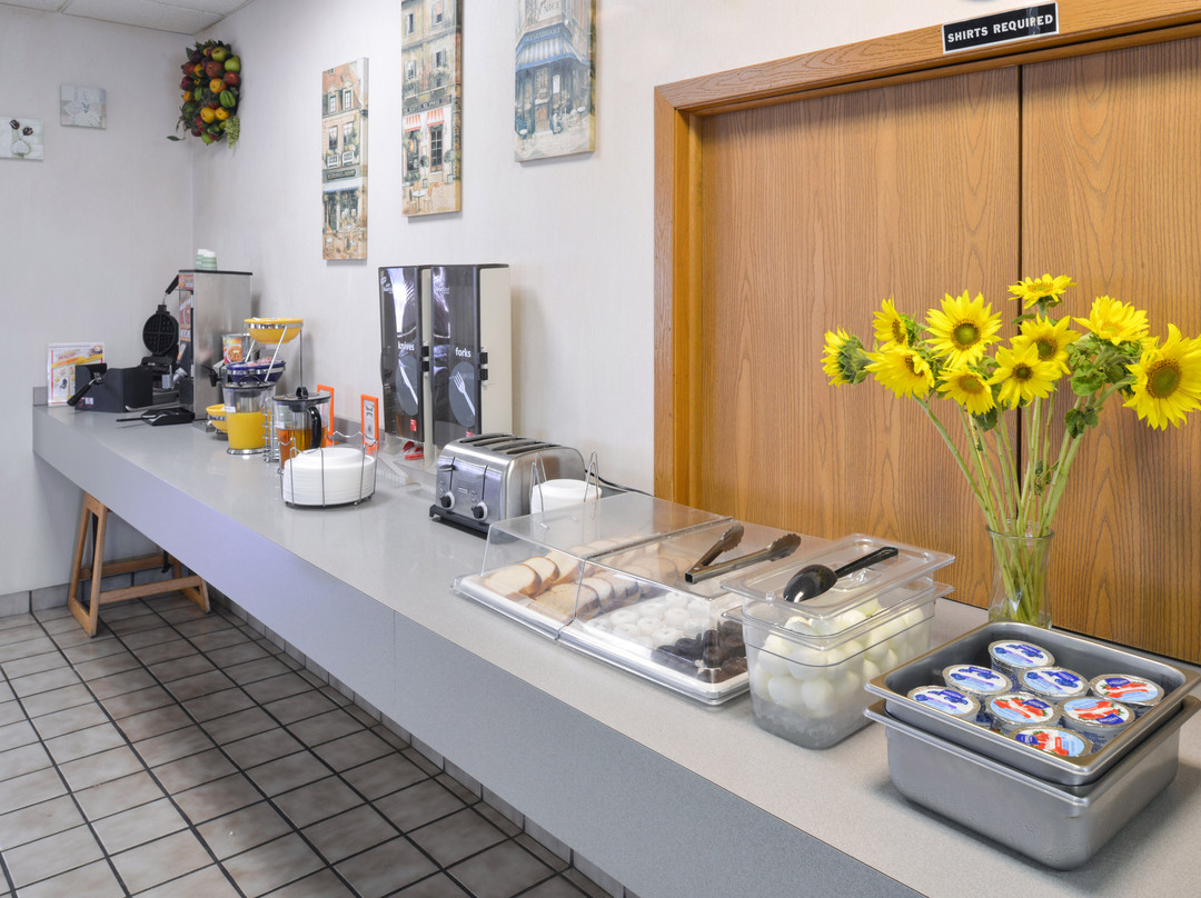 Americas Best Value Inn La Crosse