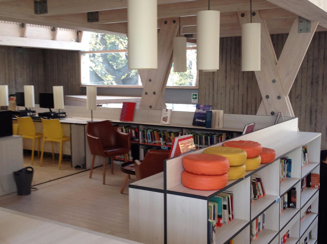 Biblioteca Municipal de Constitucion-Constitucion必去景点