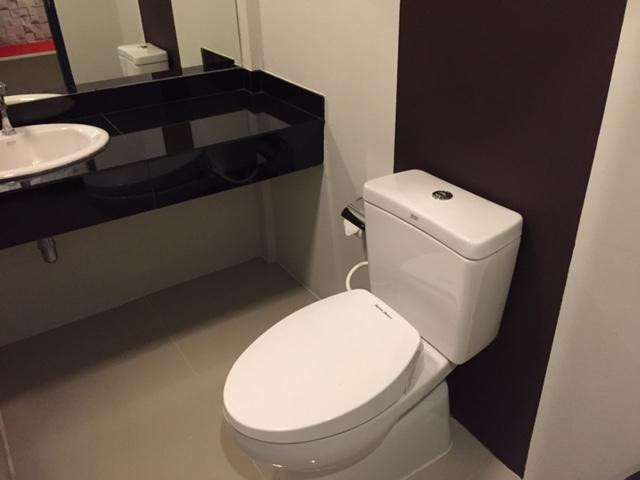 The Zell Budget Hotel Buriram主图