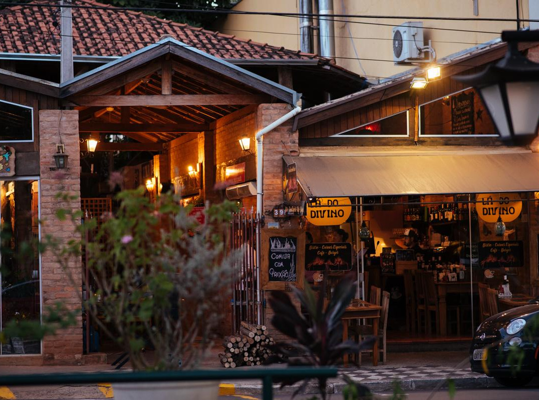 Aguas de Sao Pedro餐馆和美食-La do Divino