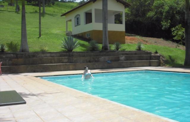 Hotel Fazenda Recanto Dos Canarinhos-泳池