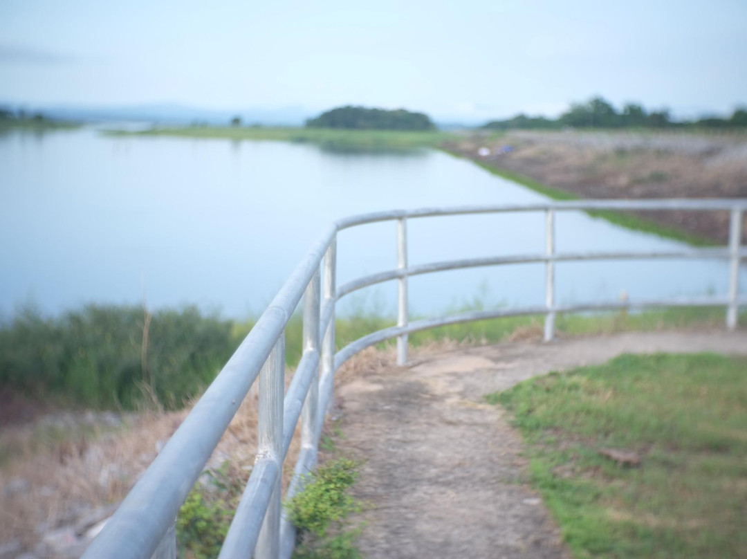 Huai Luang Reservoir景点图片