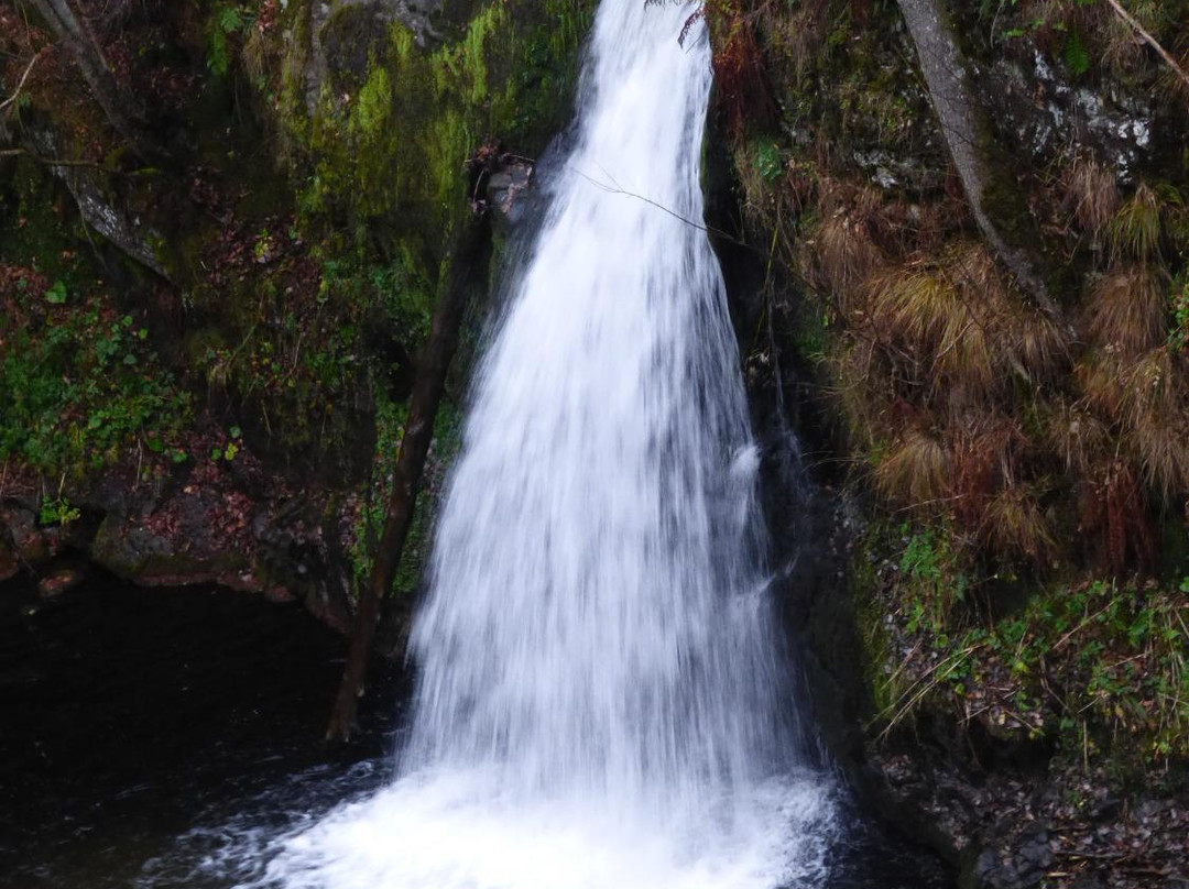 Cascade Sainte Elisabeth-La Tour-d'Auvergne必去景点