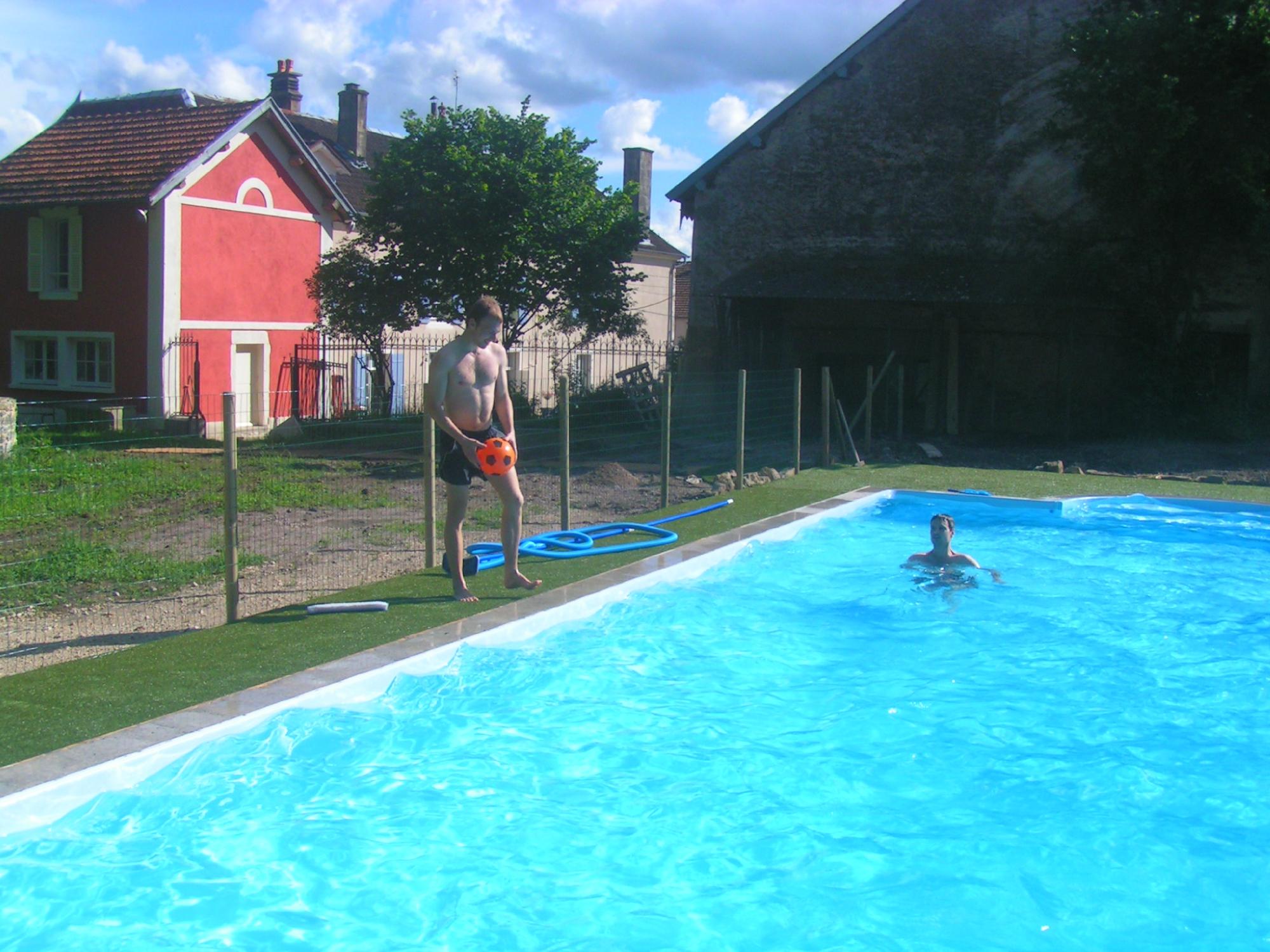 Petit Chateau Armand Bourgoin-官方