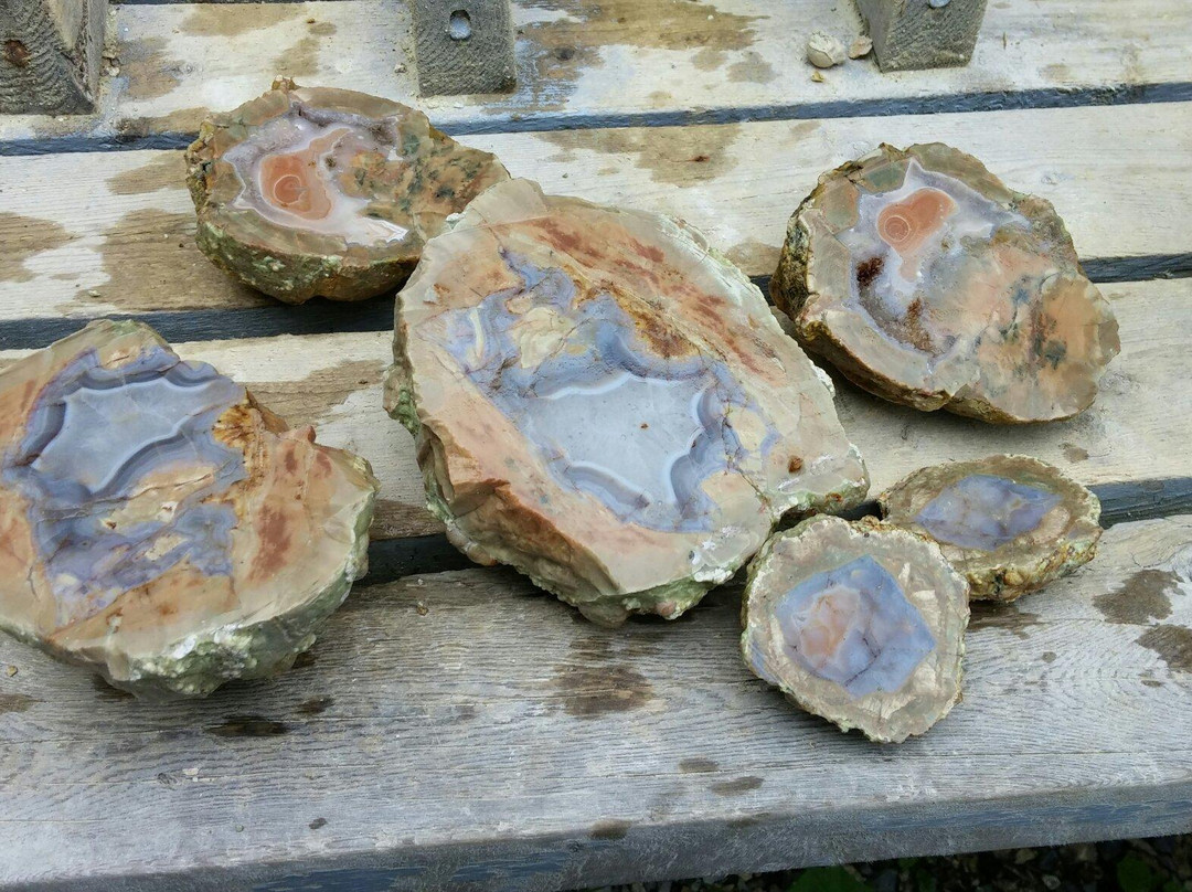 Mine d'agates du Mont Lyall-Sainte Anne des Monts必去景点