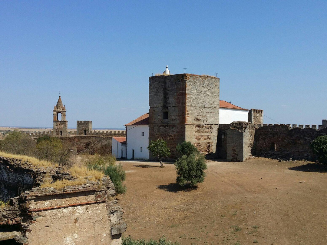 Castle of Mourão景点图片