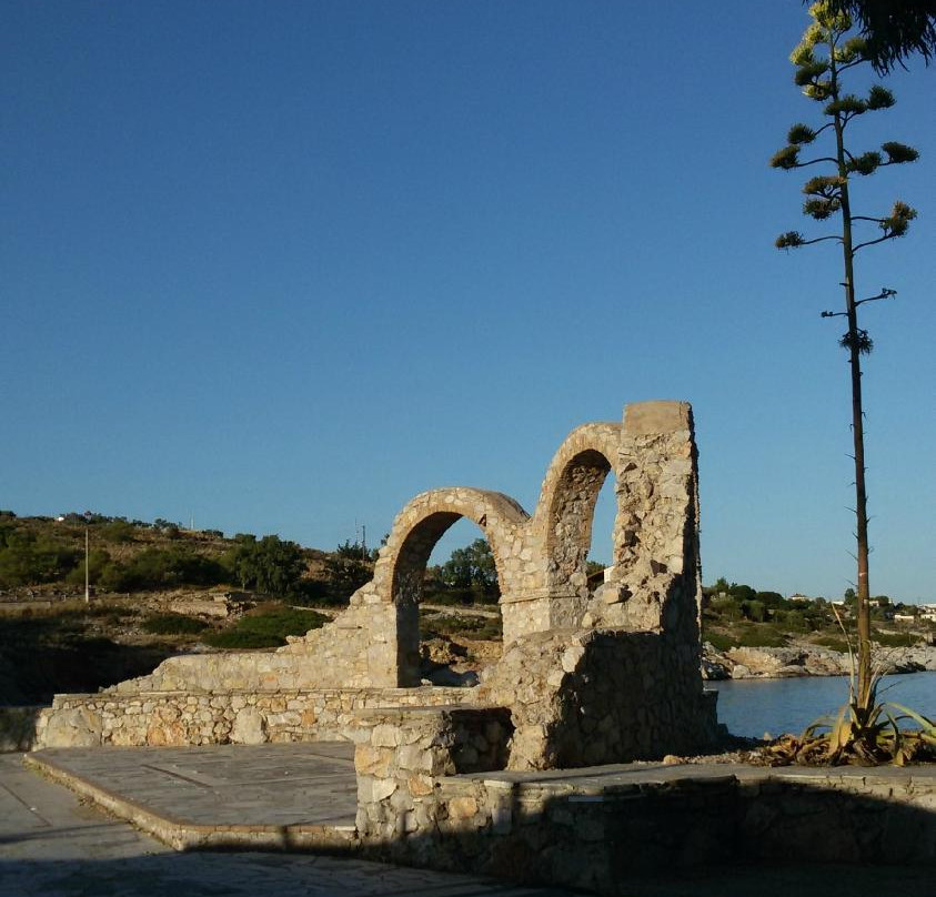 Ancient Port of Salamis景点图片