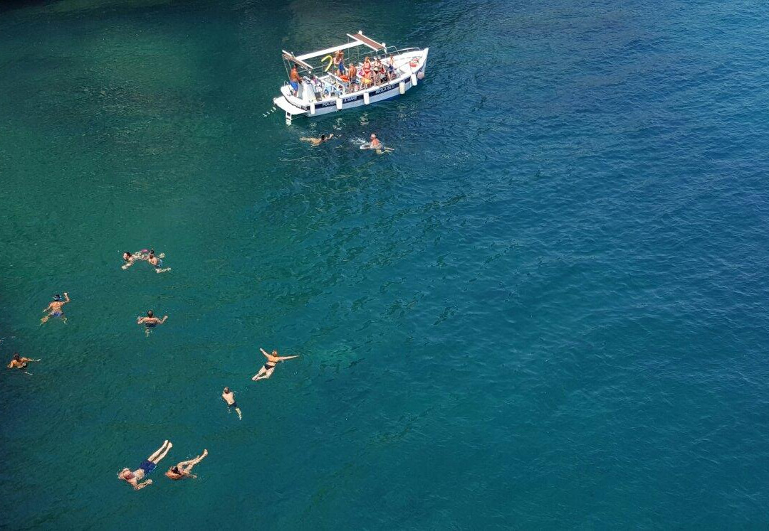 Isolablu Polignano-波利尼亚诺阿马雷必去景点