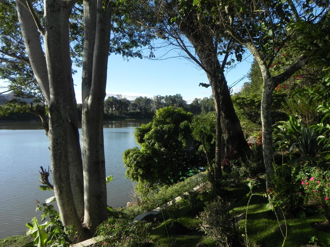 Ilot de la Vierge-Ampefy必去景点