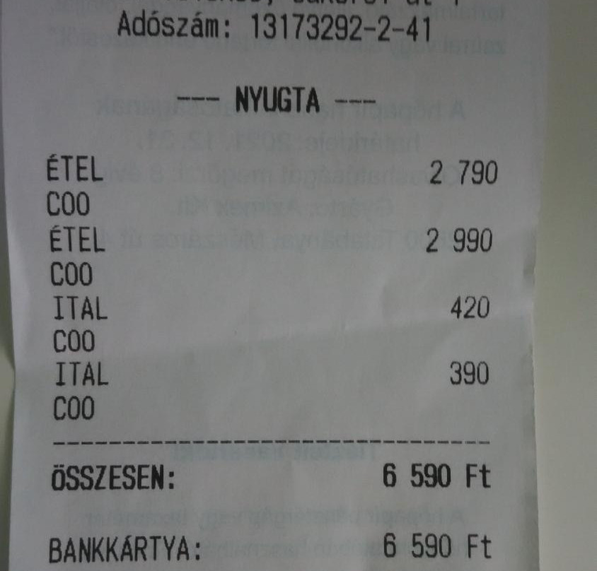 Tekergo Motel Es Etterem主图