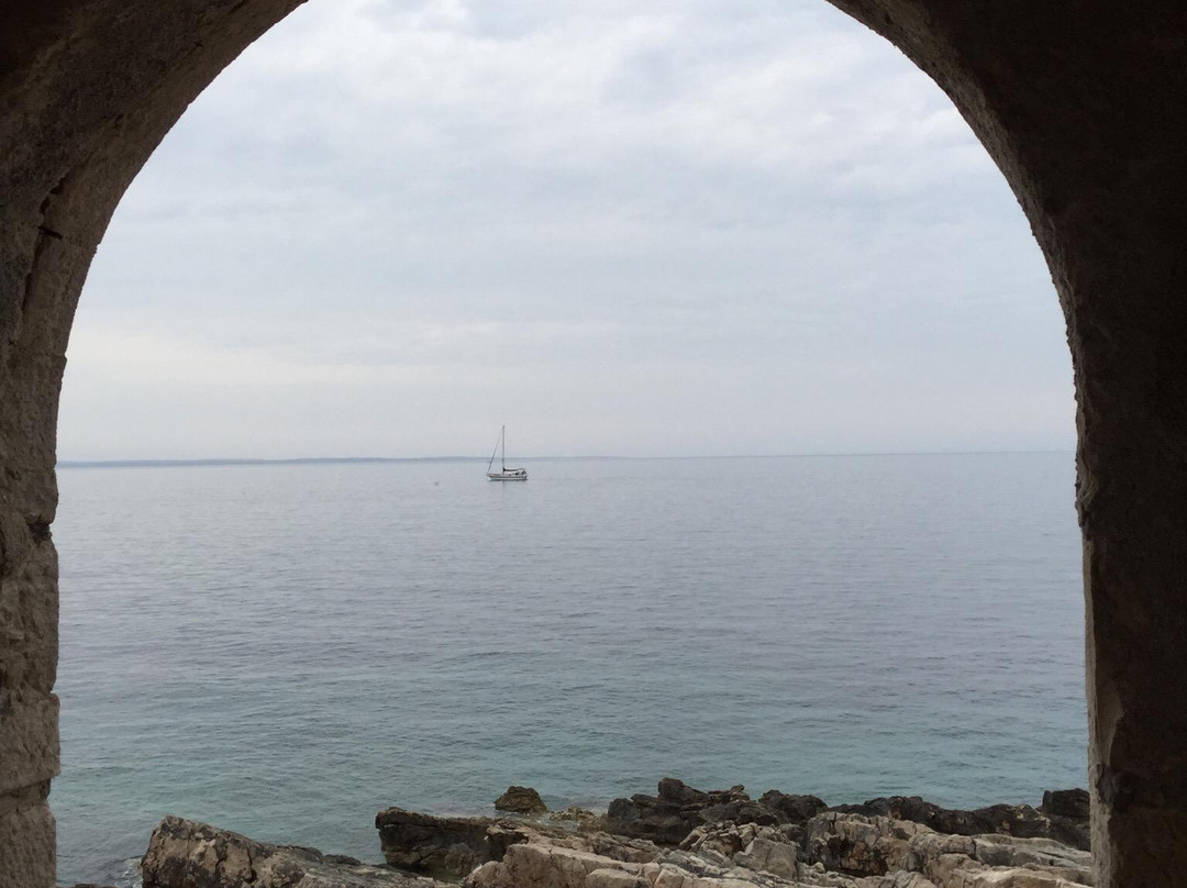 Breakwater Rovenska-Veli Lošinj必去景点