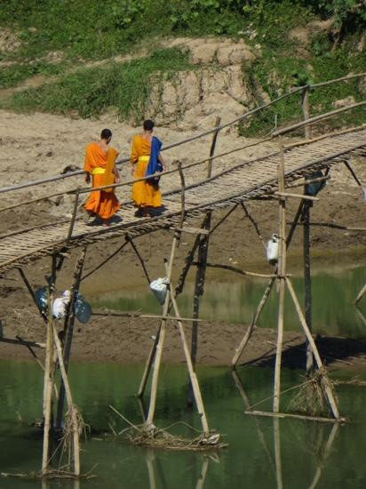 湄公河竹桥-琅勃拉邦必去景点