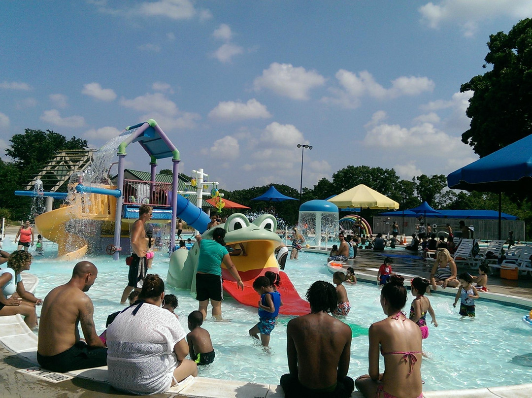 Randol Mill Family Aquatic Center-阿灵顿必去景点