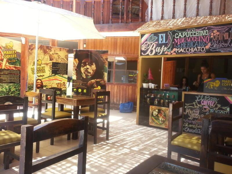 El Bajo Hostel