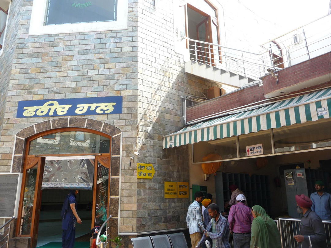 Gurudwara Tilla Baba Farid景点图片