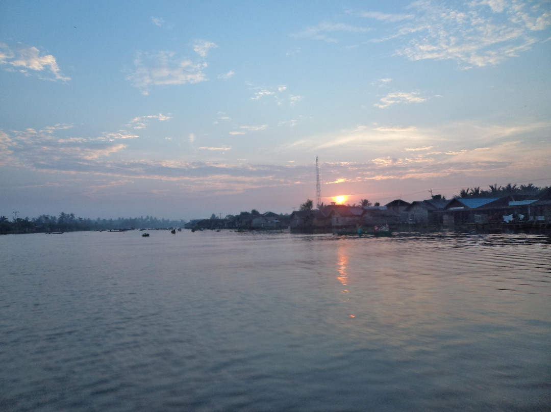 Lokbaintan Floating Market景点图片