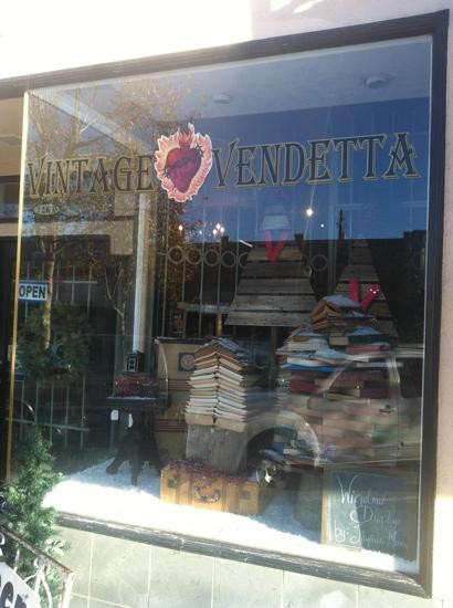 Historic Downtown Lake Elsinore-埃尔西诺湖必去景点