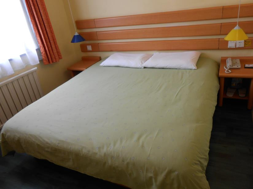 赤峰如家火车站店主图