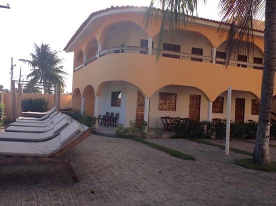 Pousada Vila dos Corais-泳池