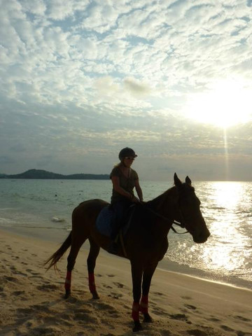 普吉国际马术俱乐部-呈塔累必去景点