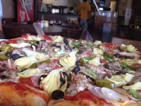 梅泰里餐馆和美食-Mark Twain's Pizza Landing