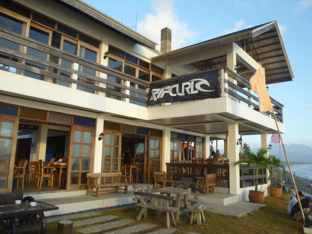 Aliya Surf Camp & Resort