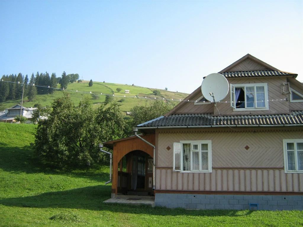 Dovbush Farmstead / Dovbusheva Sadyba