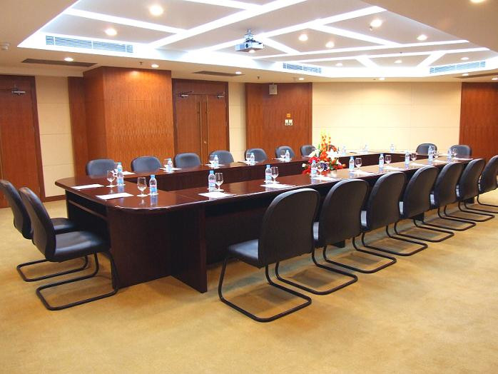 银发大酒店主图